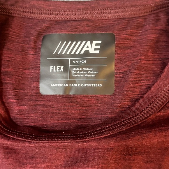 American Eagle Outfitters Short Sleeve Graphic Tee

#1033 - Picture 4 of 6